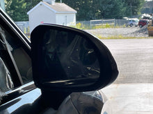 Load image into Gallery viewer, Side View Door Mirror Hyundai Santa Fe 2019 - NW551063
