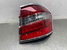 Load image into Gallery viewer, OUTER TAIL LIGHT LAMP E300 E350 E400 E550 E63 11 12 13 Right - NW535963
