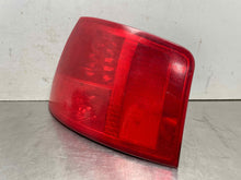 Load image into Gallery viewer, OUTER TAIL LIGHT LAMP Audi A8 S8 03 04 05 06 07 Right - NW364803
