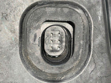Load image into Gallery viewer, OUTER TAIL LIGHT LAMP Audi A8 S8 03 04 05 06 07 Right - NW364803
