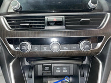 Load image into Gallery viewer, Temperature Controls Honda Accord 2022 - NW563939
