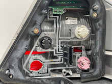 Load image into Gallery viewer, TAIL LIGHT LAMP ASSEMBLY S430 S500 S55 S600 SL500 SL600 00-02 Left - NW364819
