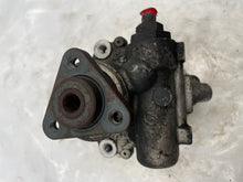 Load image into Gallery viewer, POWER STEERING PUMP BMW Z3 1997 97 1998 98 1999 99 00 01 02 - NW163266
