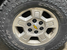 Load image into Gallery viewer, [INVENTORYCAR_YEAR_MAKE_MODEL] WHEEL RIM 17x7-1/2 ALUM 17x7-1/2, 6 lug, 5-1/2" - NW564276

