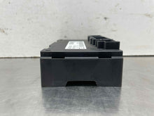 Load image into Gallery viewer, TRANSFER CASE CONTROL MODULE COMPUTER Avalanche 1500 Silverado 07-14 - NW563992
