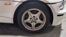 Load image into Gallery viewer, Wheel Rim  BMW Z3 1998 - NW364916
