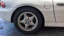 Load image into Gallery viewer, Wheel Rim  BMW Z3 1998 - NW364917
