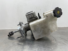 Load image into Gallery viewer, ABS Pump  SILVERADO 1500 PICKUP 2021 - NW537094
