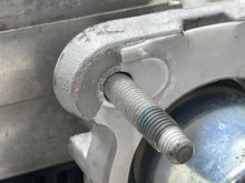 Load image into Gallery viewer, ABS Pump  SILVERADO 1500 PICKUP 2021 - NW537094
