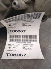 Load image into Gallery viewer, Transfer Case  SILVERADO 1500 PICKUP 2021 - NW536937
