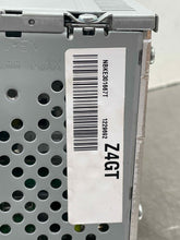 Load image into Gallery viewer, CD PLAYER Hyundai Santa Fe 13 14 15 16 17 18 - NW537181
