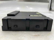 Load image into Gallery viewer, BODY CONTROL MODULE Freelander 2002 02 2003 03 04 05 - NW37168
