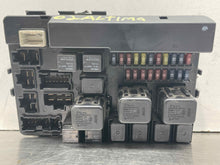 Load image into Gallery viewer, FUSE BOX Altima 2002 02 2003 03 2004 04 2005 05 2006 06 - NW537367
