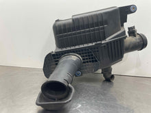 Load image into Gallery viewer, AIR CLEANER BOX Boxster Boxster S 98 99 00 01 02 03 04 - NW380180
