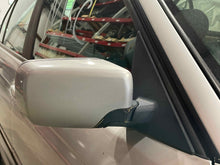 Load image into Gallery viewer, SIDE VIEW MIRROR BMW 320i 325i 328i 1999 99 - 05 Right - NW537258
