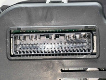 Load image into Gallery viewer, SPEEDOMETER CLUSTER Hyundai Tucson 2016 16 2017 17 - NW537321
