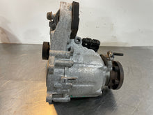 Load image into Gallery viewer, TRANSFER CASE Vanden Pl XF XFR XJ XJL 2013 13 2014 14 2015 15 - NW366006
