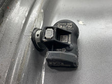 Load image into Gallery viewer, WHEEL RIM Toyota Rav4 13 14 15 17x7 ALLOY 17x7, 5 lug, 114mm - NW537928
