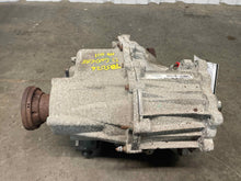 Load image into Gallery viewer, TRANSFER CASE Dodge Durango Jeep Grand Cherokee 2011-2020 - NW525149
