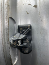 Load image into Gallery viewer, WHEEL RIM 320i 328D 328i 335i 428i 435i Active 3 12-15 17x7-1/2 - NW366131
