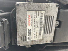 Load image into Gallery viewer, Headlight Lamp Assembly Volkswagen Touareg 2016 - NW365626
