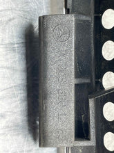 Load image into Gallery viewer, GRILLE Mercedes-Benz C230 C240 C320 C55 2005 05 - NW539732
