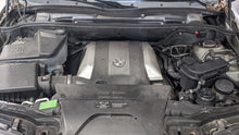 Load image into Gallery viewer, CARRIER ASSEMBLY BMW X5 2000 00 2001 01 2002 02 2003 03 Front - NW365255
