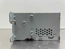 Load image into Gallery viewer, RADIO Ford Explorer 2016 16  AM FM CD - NW539978
