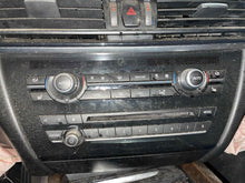 Load image into Gallery viewer, FRONT TEMPERATURE CONTROLS BMW X5 X5M 14 15 16 17 18 - NW540118
