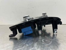 Load image into Gallery viewer, FRONT TEMPERATURE CONTROLS BMW X5 X5M 14 15 16 17 18 - NW540118

