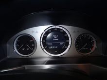 Load image into Gallery viewer, SPEEDOMETER CLUSTER Mercedes-Benz GLK350 2010 10 - NW161279
