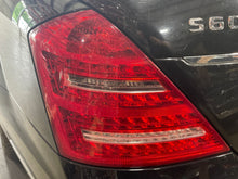Load image into Gallery viewer, [INVENTORYCAR_YEAR_MAKE_MODEL] TAIL LIGHT LAMP ASSEMBLY Left - NW447451
