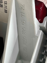 Load image into Gallery viewer, [INVENTORYCAR_YEAR_MAKE_MODEL] TAIL LIGHT LAMP ASSEMBLY Left - NW447451
