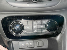Load image into Gallery viewer, Temperature Controls  ENCORE GX 2023 - NW540976
