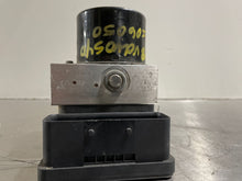 Load image into Gallery viewer, ABS PUMP Volvo C30 V40 V50 V70 2007 07 2008 08 - NW2839
