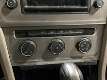 Load image into Gallery viewer, TEMPERATURE CONTROLS Volkswagen Golf 2015 15 2016 16 2017 17 - NW541895
