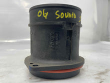 Load image into Gallery viewer, Mass Air Flow Sensor Meter MAF Azera Entourage Genesis Santa Fe 06-12 - NW5059
