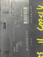 Load image into Gallery viewer, BODY CONTROL MODULE BCM COMPUTER 323i 328i 335i M3 X1 Z4 10-15 - NW367193
