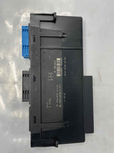 Load image into Gallery viewer, BODY CONTROL MODULE BCM COMPUTER 323i 328i 335i M3 X1 Z4 10-15 - NW367195
