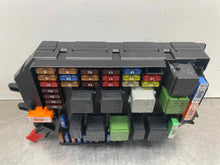 Load image into Gallery viewer, Fuse Box Mercedes-Benz SL500 2010 - NW247583
