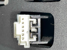 Load image into Gallery viewer, OUTER TAIL LIGHT LAMP E300 E350 E400 E550 E63 10 11 12 13 Left - NW518054
