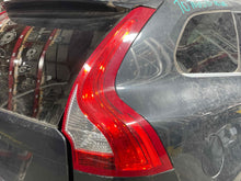 Load image into Gallery viewer, TAIL LIGHT LAMP ASSEMBLY S60 XC60 2009 09 2010 10 2011 11 Right - NW542487
