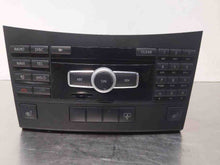 Load image into Gallery viewer, RADIO CONTROLS Mercedes-Benz E300 E350 E550 E63 2012 12 - NW367576
