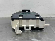 Load image into Gallery viewer, INFO-GPS SCREEN Ford Escape 2013 13 2014 14 2015 15 2016 16 - NW542442
