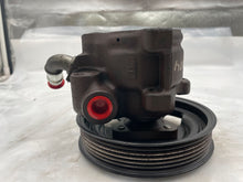 Load image into Gallery viewer, Power Steering Pump  MOUNTAINEER 2004 - NW162880
