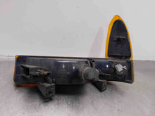 Load image into Gallery viewer, PARKLAMP TURN SIGNAL LIGHT F250SD Pickup F350SD Pickup F450SD 2001 Right - NW368096
