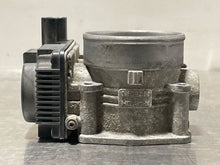 Load image into Gallery viewer, THROTTLE BODY ALTIMA G35 I35 MAXIMA 02 03 04 05 06 - NW368600
