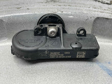 Load image into Gallery viewer, Wheel Rim Jeep Compass 2014 - NW543380
