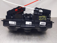 Load image into Gallery viewer, Temperature Controls  KONA 2018 - NW368223
