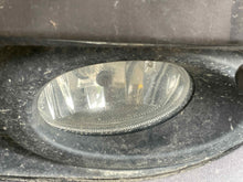Load image into Gallery viewer, FOG LAMP LIGHT Honda CR-V HR-V 16 17 18 19 Bumper Mounted Right - NW543718
